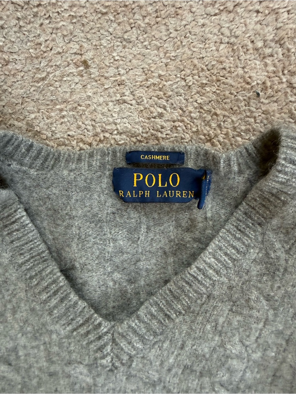 Girls cashmere v-neck sweater